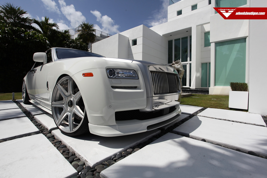 2014 Rolls-Royce Ghost photo