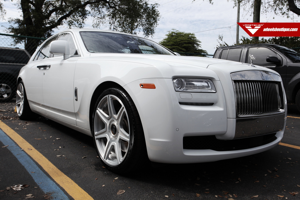 2014 Rolls-Royce Ghost photo
