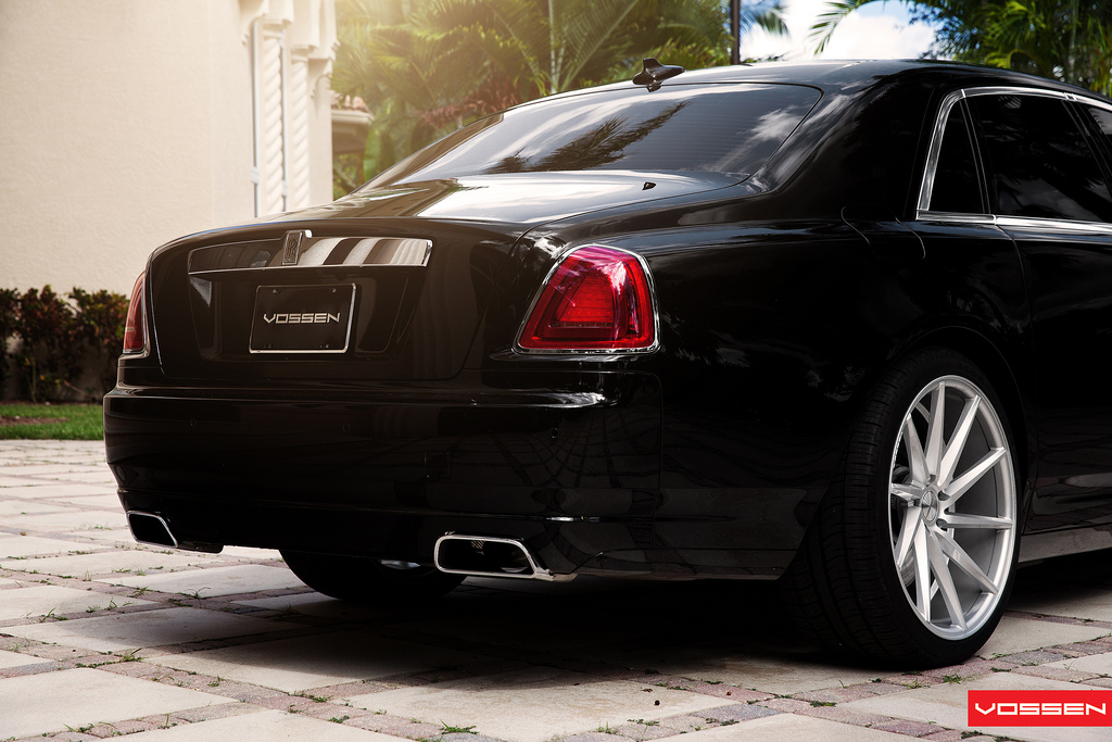 2013 Rolls-Royce Ghost photo