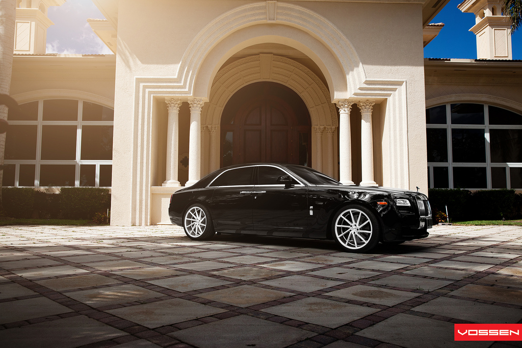 2013 Rolls-Royce Ghost photo
