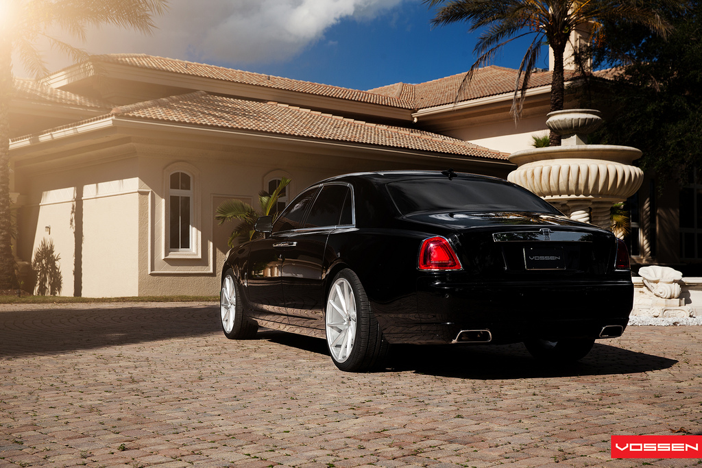 2013 Rolls-Royce Ghost photo