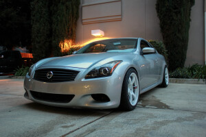 Infiniti G37
