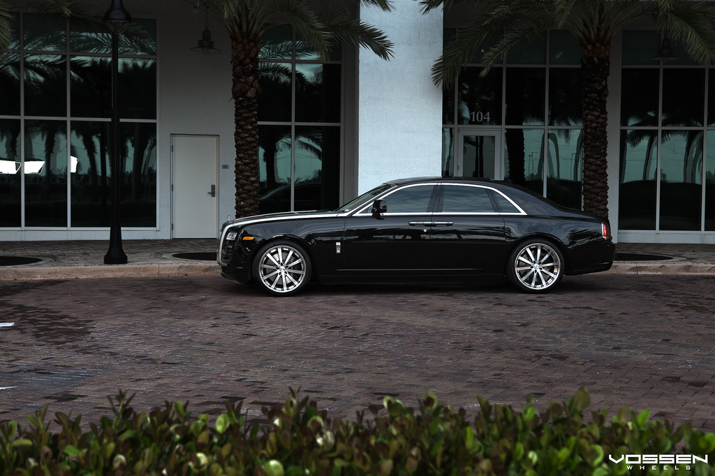2010 Rolls-Royce Ghost photo
