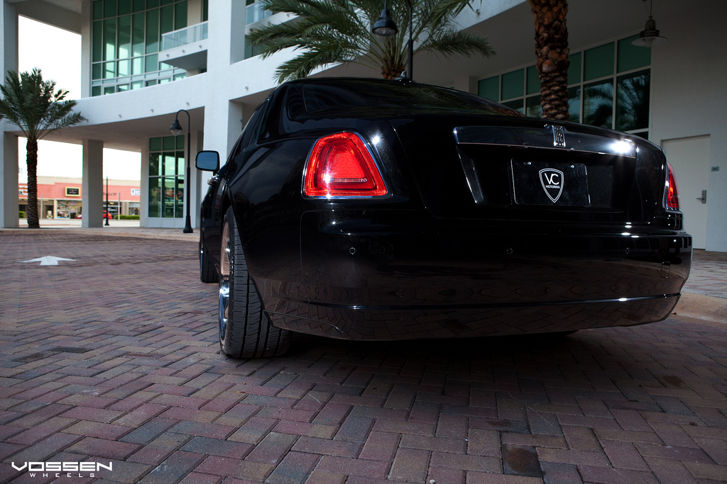 2010 Rolls-Royce Ghost photo