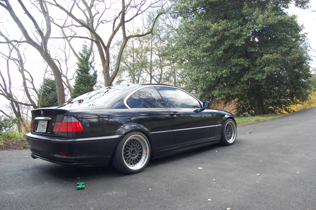 2000 BMW  323 photo
