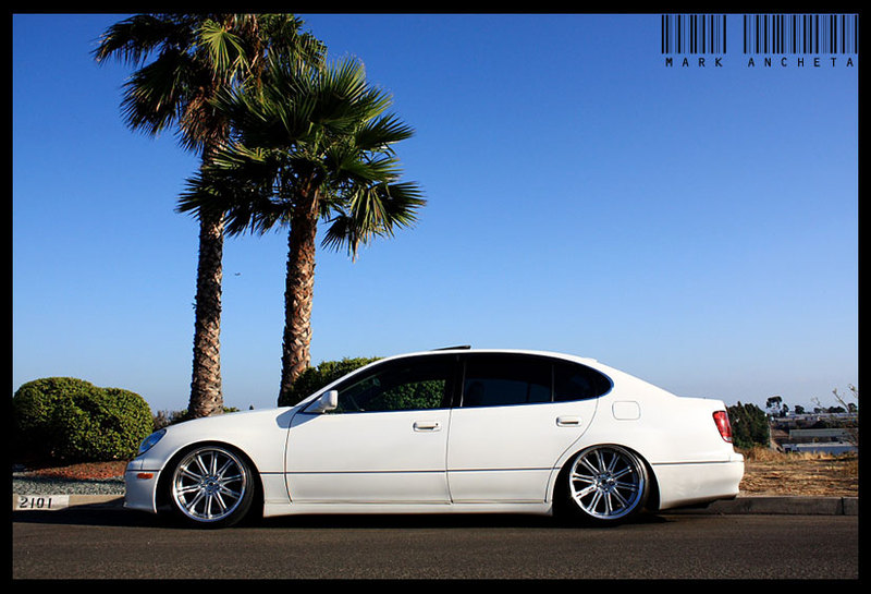 2000 Lexus GS 400 photo