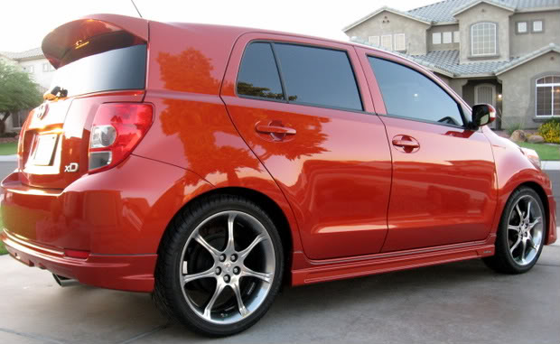 2009 Scion xD photo