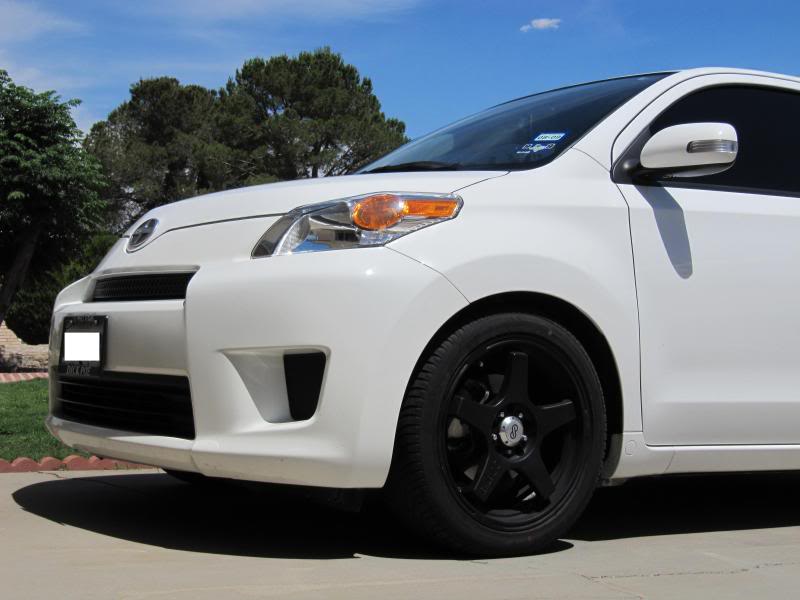 2009 Scion xD photo