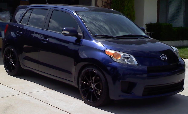 2010 Scion xD photo