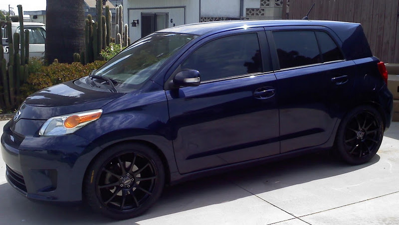 2010 Scion xD photo