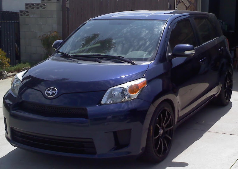 2010 Scion xD photo