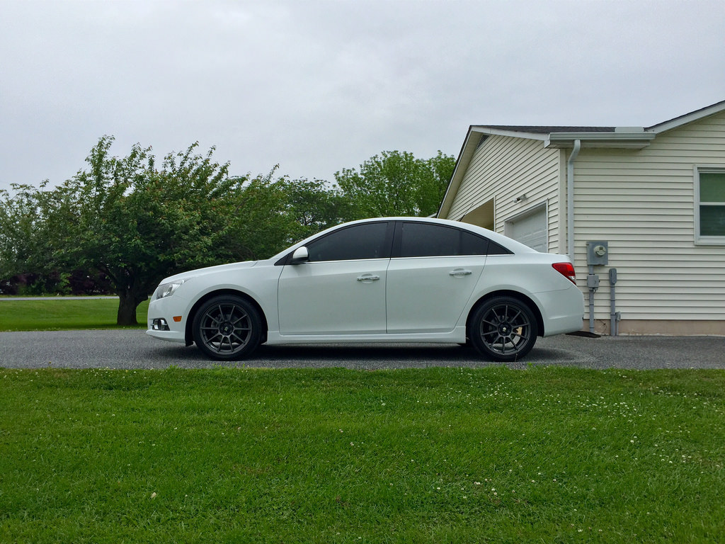 2011 Chevrolet Cruze photo