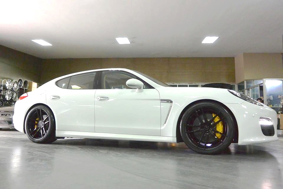 2014 Porsche Panamera photo