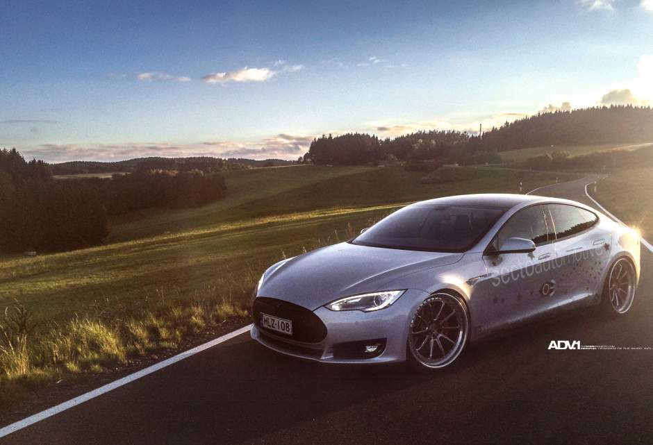2014 Tesla Model S photo