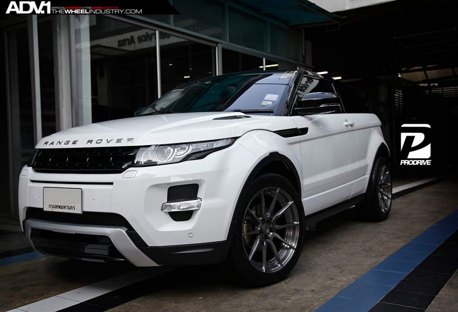 2013 Land Rover Range Rover Evoque photo