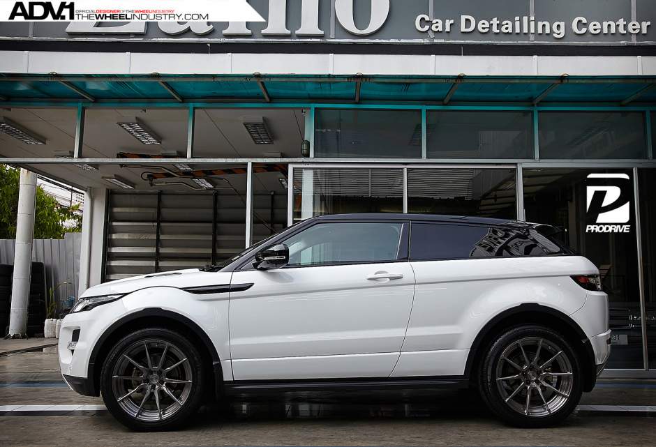 2013 Land Rover Range Rover Evoque photo