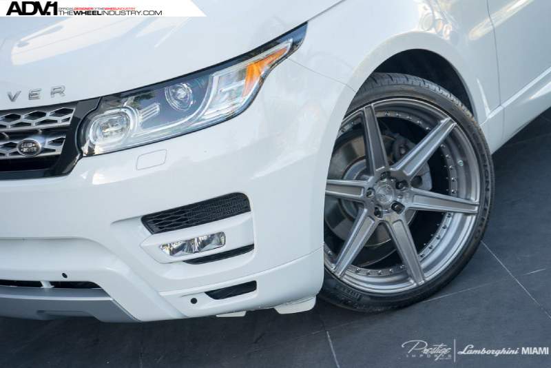 2014 Land Rover Range Rover Sport photo