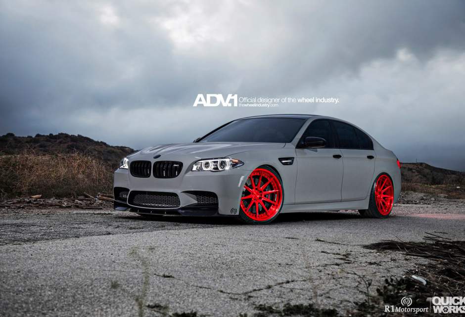2013 BMW M5 photo