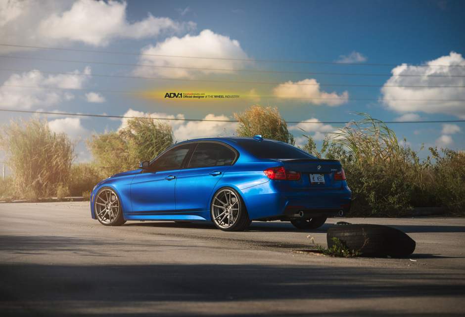 2013 BMW 335 photo