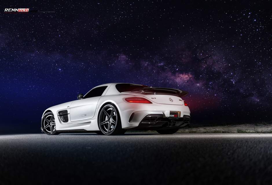 2014 Mercedes-Benz SLS AMG photo