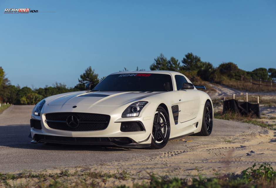 2014 Mercedes-Benz SLS AMG photo