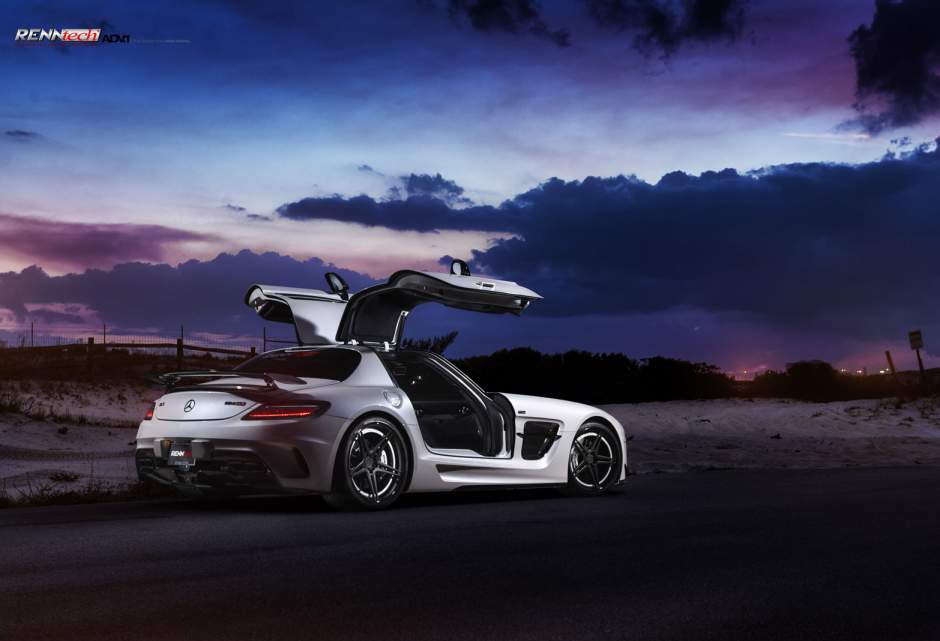 2014 Mercedes-Benz SLS AMG photo