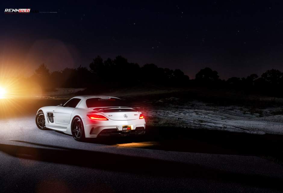 2014 Mercedes-Benz SLS AMG photo