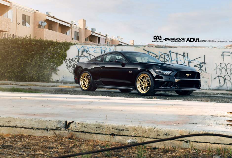 2015 Ford Mustang photo