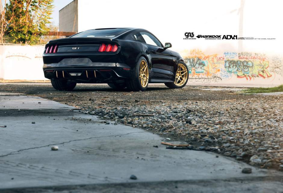 2015 Ford Mustang photo