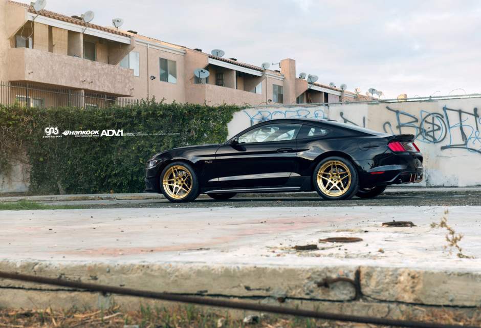 2015 Ford Mustang photo