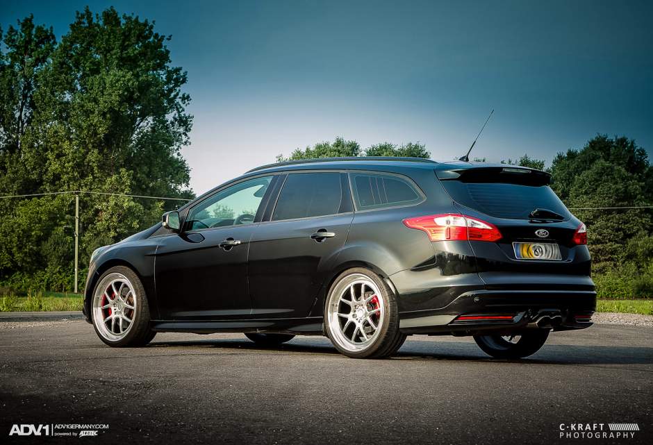 2015 Ford Focus ST photo