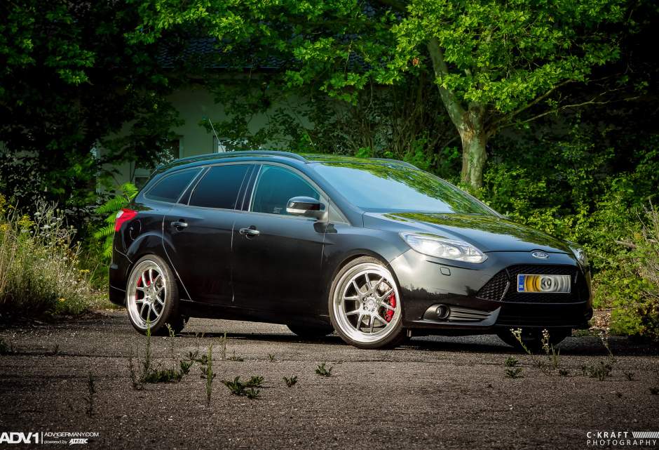 2015 Ford Focus ST photo