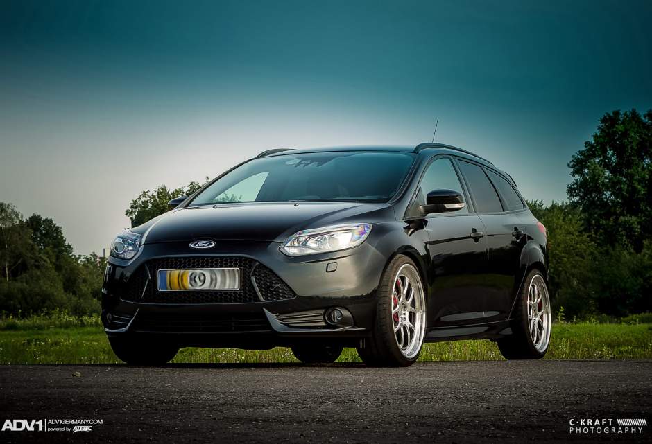2015 Ford Focus ST photo