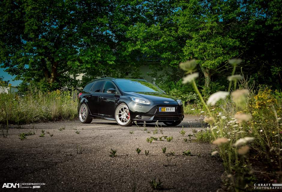 2015 Ford Focus ST photo