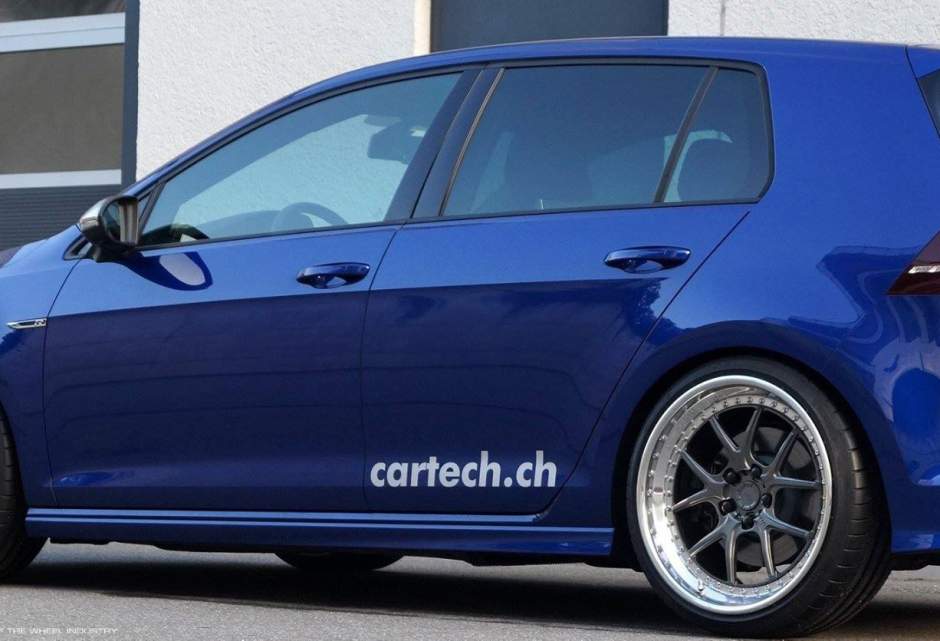 2015 Volkswagen Golf R photo