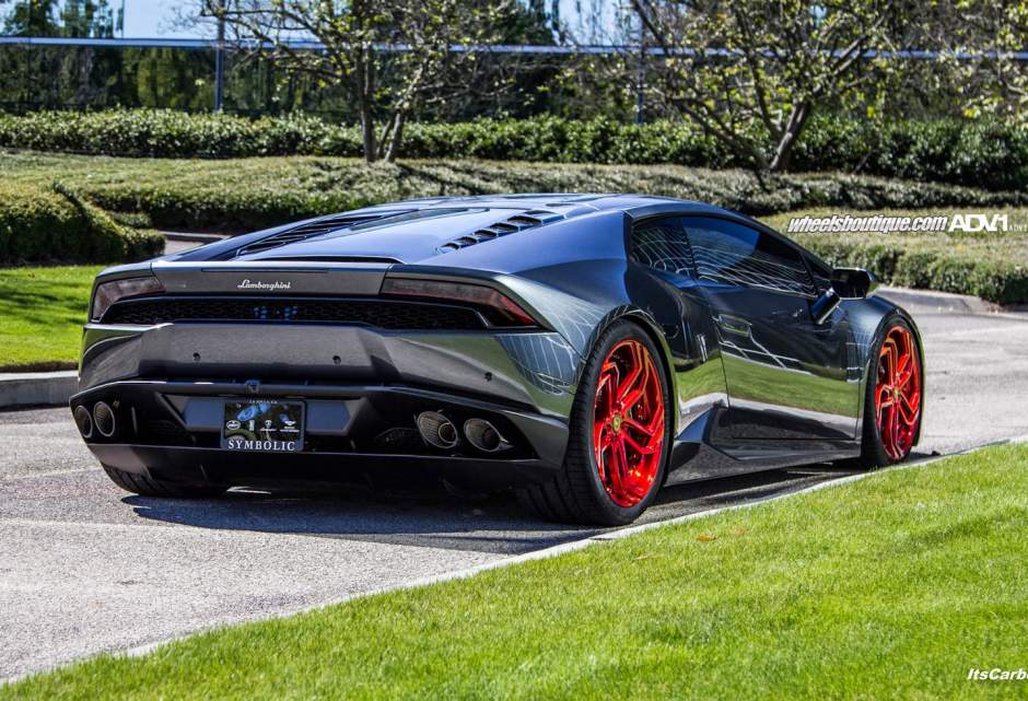 2015 Lamborghini Huracan photo