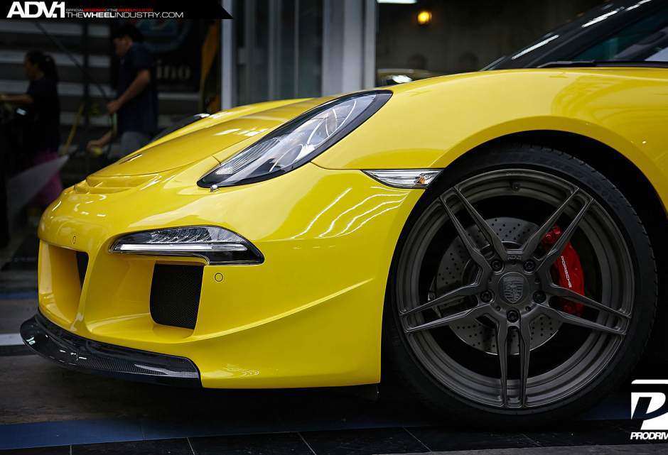 2014 Porsche Cayman photo