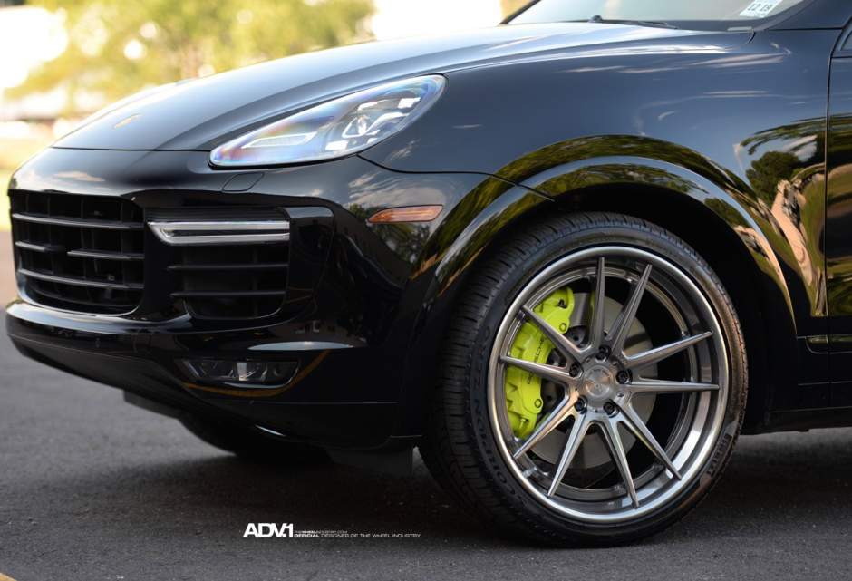 2015 Porsche Cayenne photo
