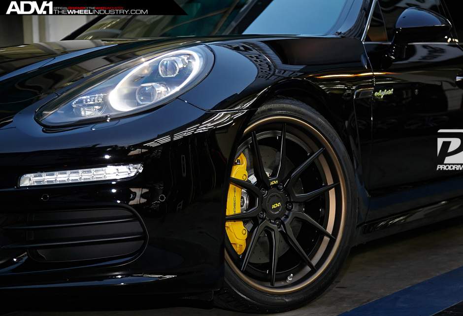 2015 Porsche Panamera photo