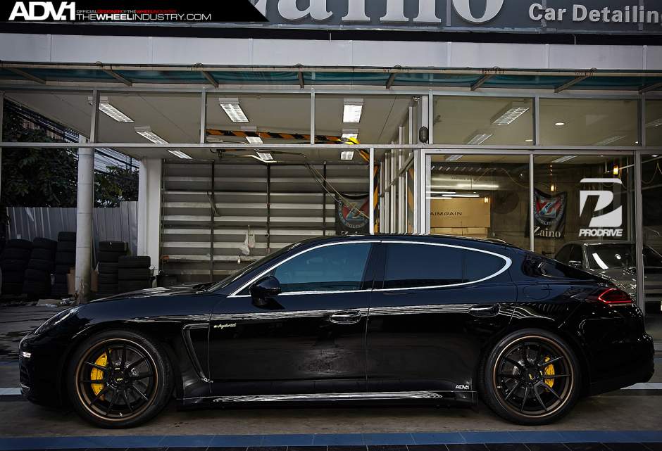 2015 Porsche Panamera photo
