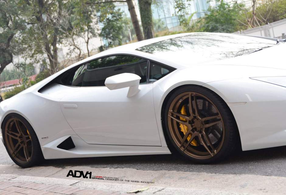 2015 Lamborghini Huracan photo