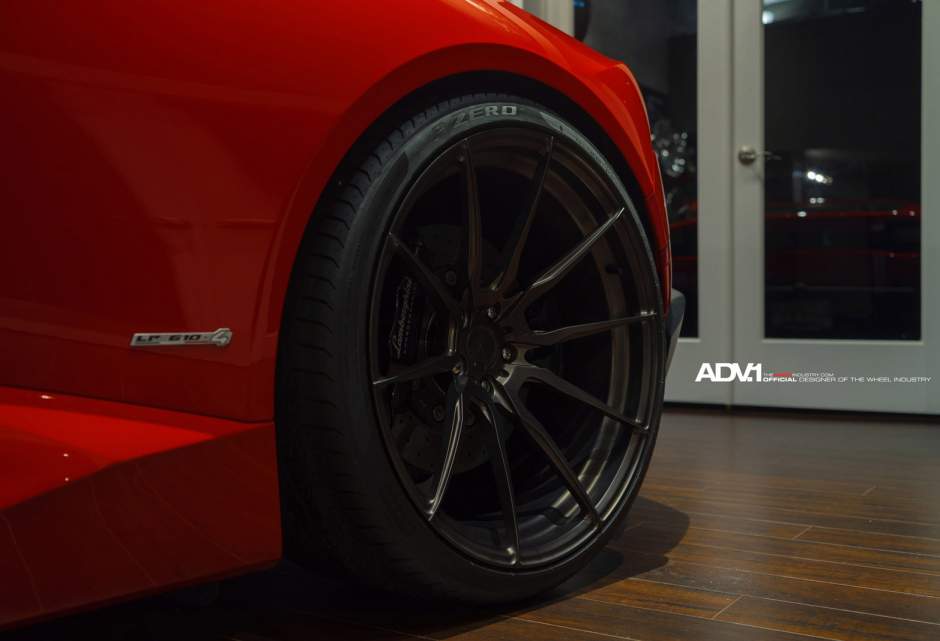 2015 Lamborghini Huracan photo