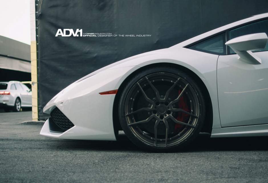 2015 Lamborghini Huracan photo
