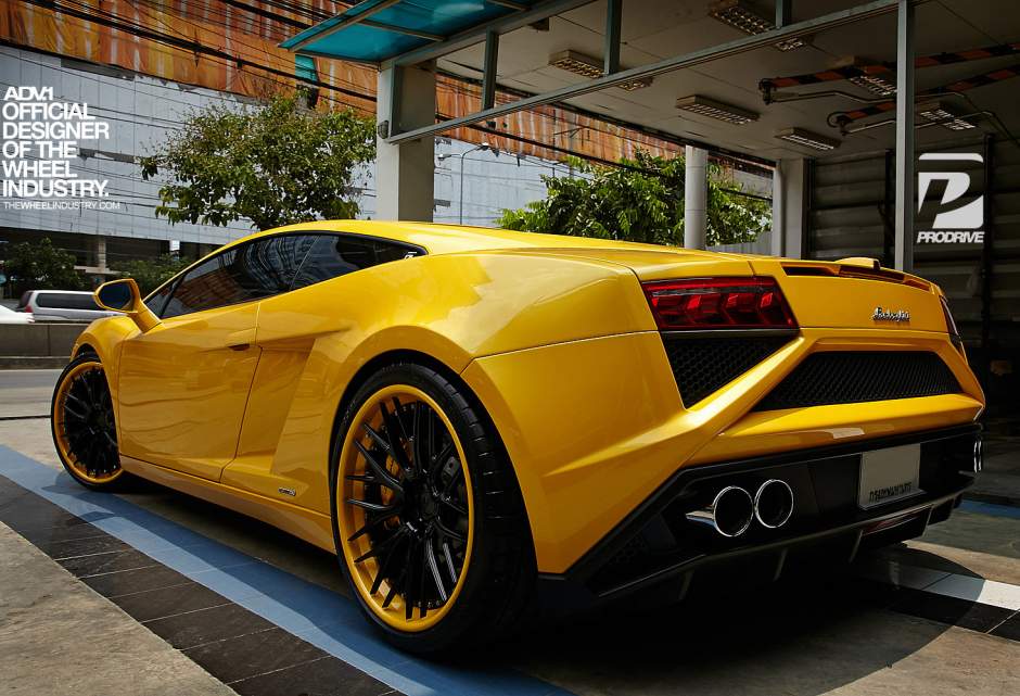 2013 Lamborghini Gallardo photo