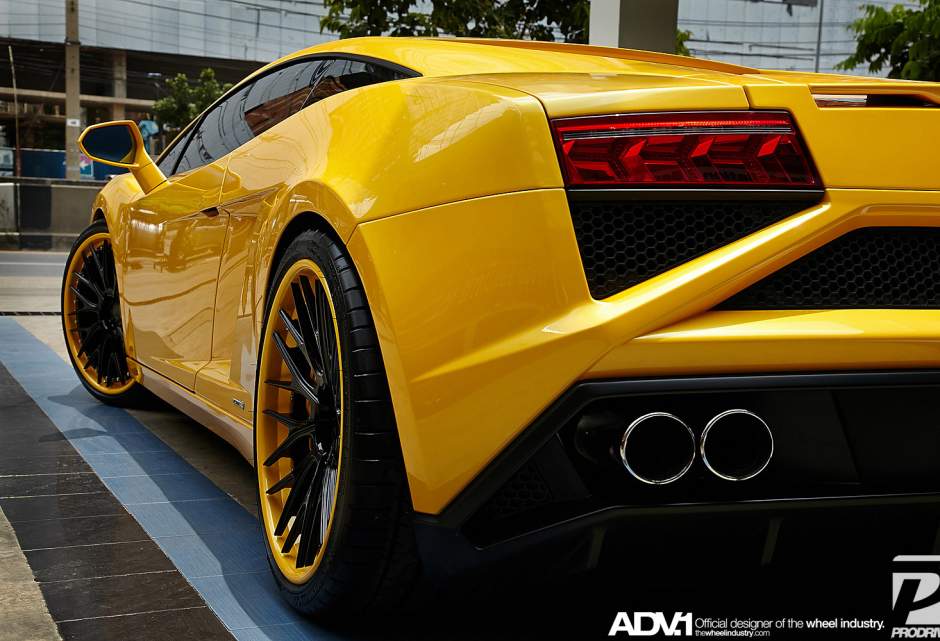 2013 Lamborghini Gallardo photo