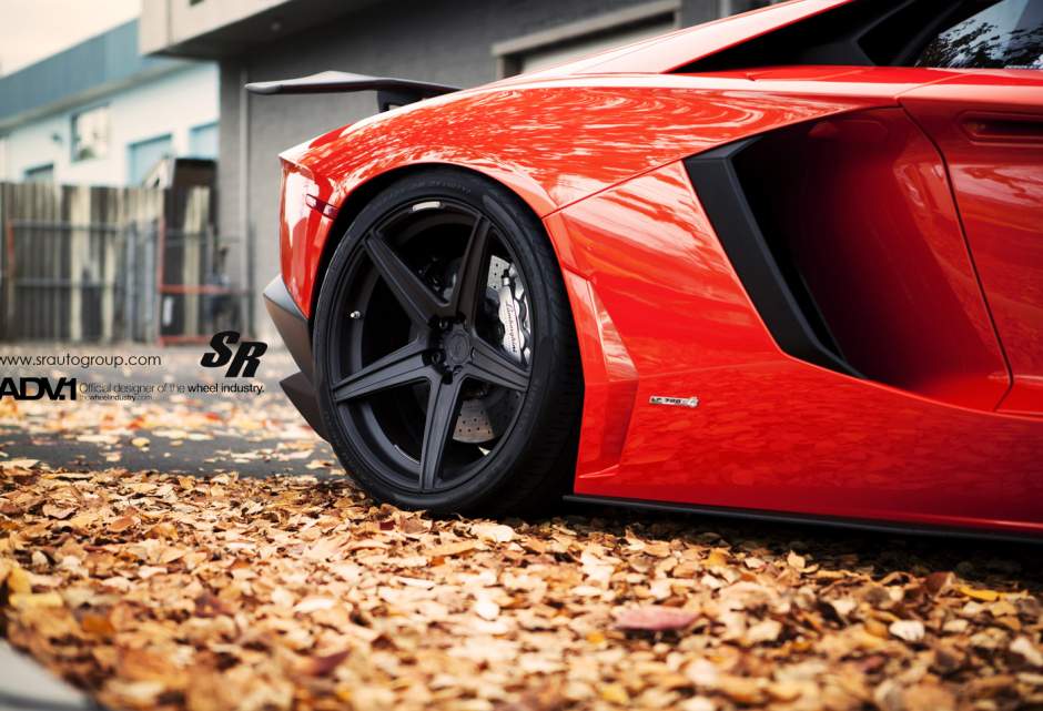 2013 Lamborghini Aventador photo