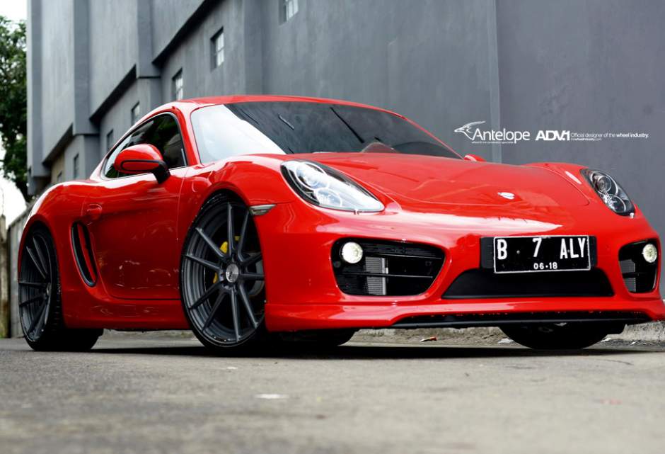 2014 Porsche Cayman photo