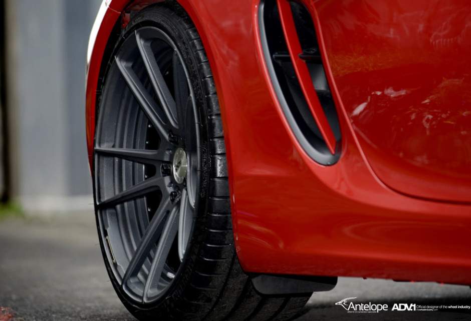 2014 Porsche Cayman photo