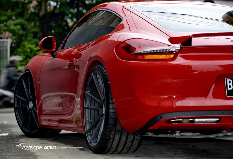 2014 Porsche Cayman photo