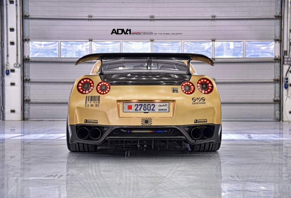 2015 Nissan GT-R photo